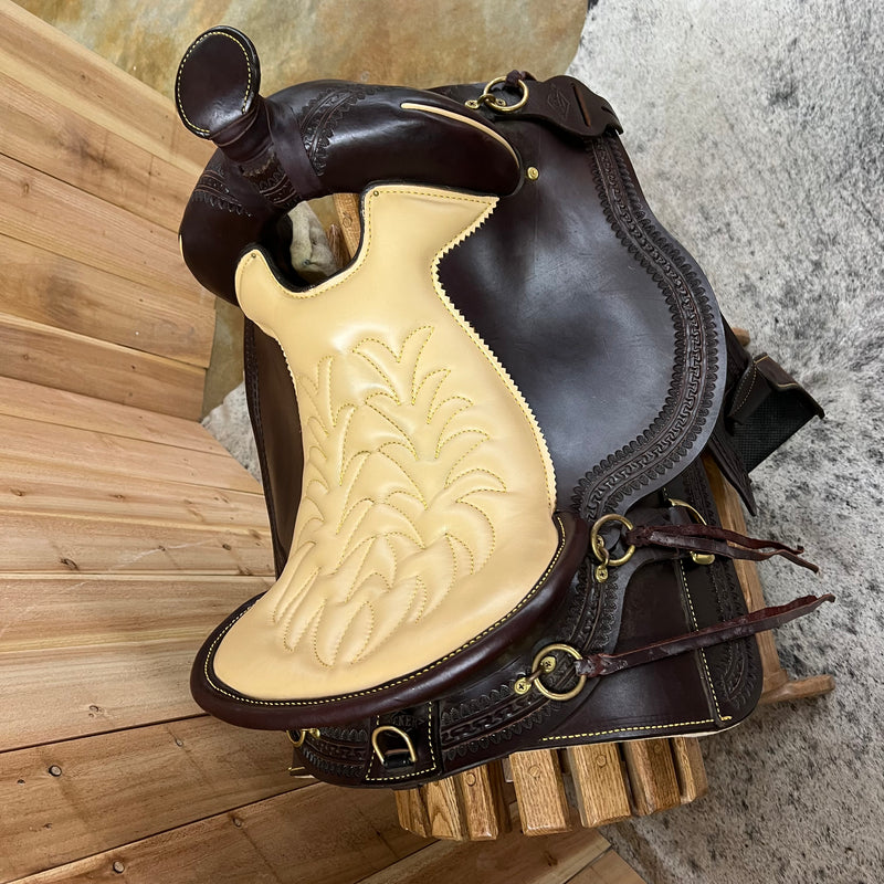 Tucker Heritage Cheyenne Trail Saddle, 16.5" Seat (Demo)