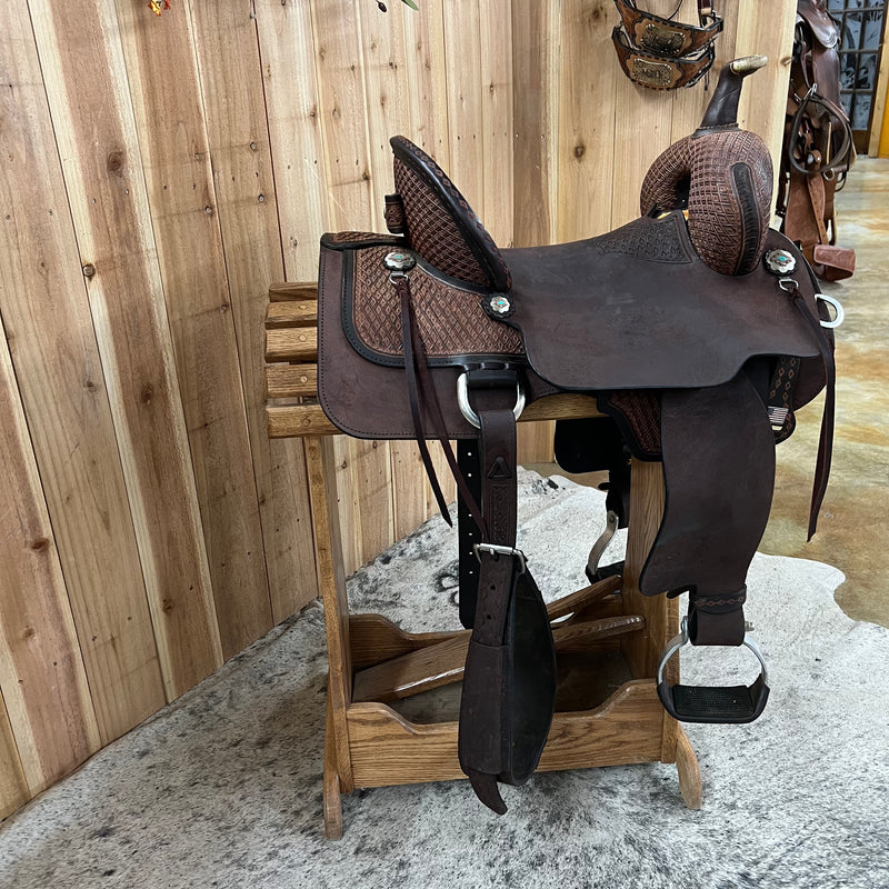 Circle Y Josey Cash Outlaw Barrel Saddle, 15.5" Seat (Demo)