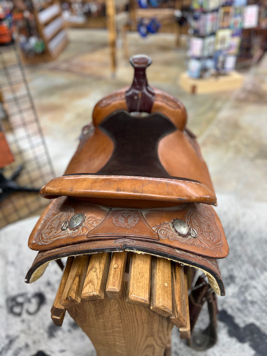 Used Circle Y Roper Saddle, 17" Seat