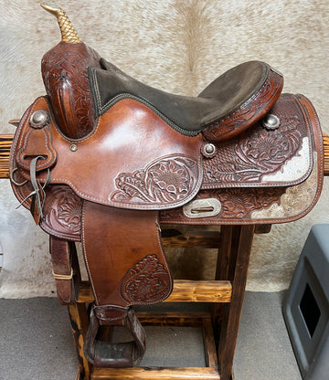 Used DM Saddlery Show/Pleasure, 15.5"