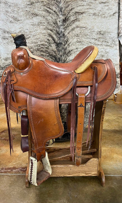 Used Courts Ranch Roper, 16"