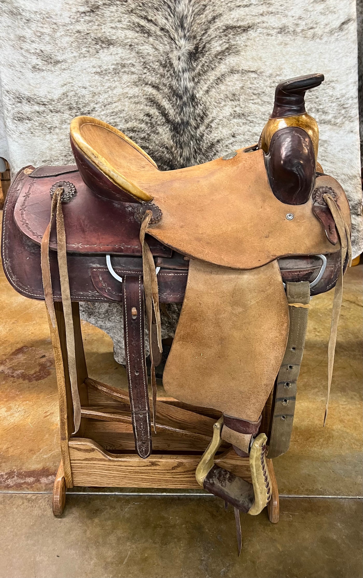 Used Western Star Ranch Saddle, 15.5"