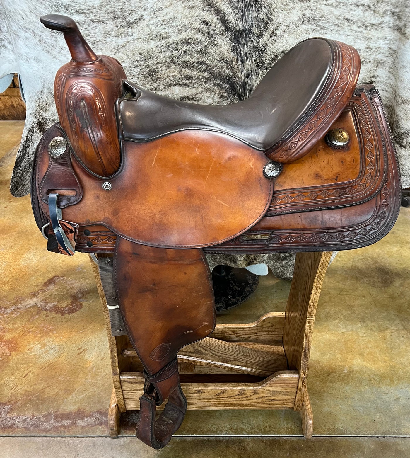 Used Tex Tan Pleasure/Trail, 15.5"