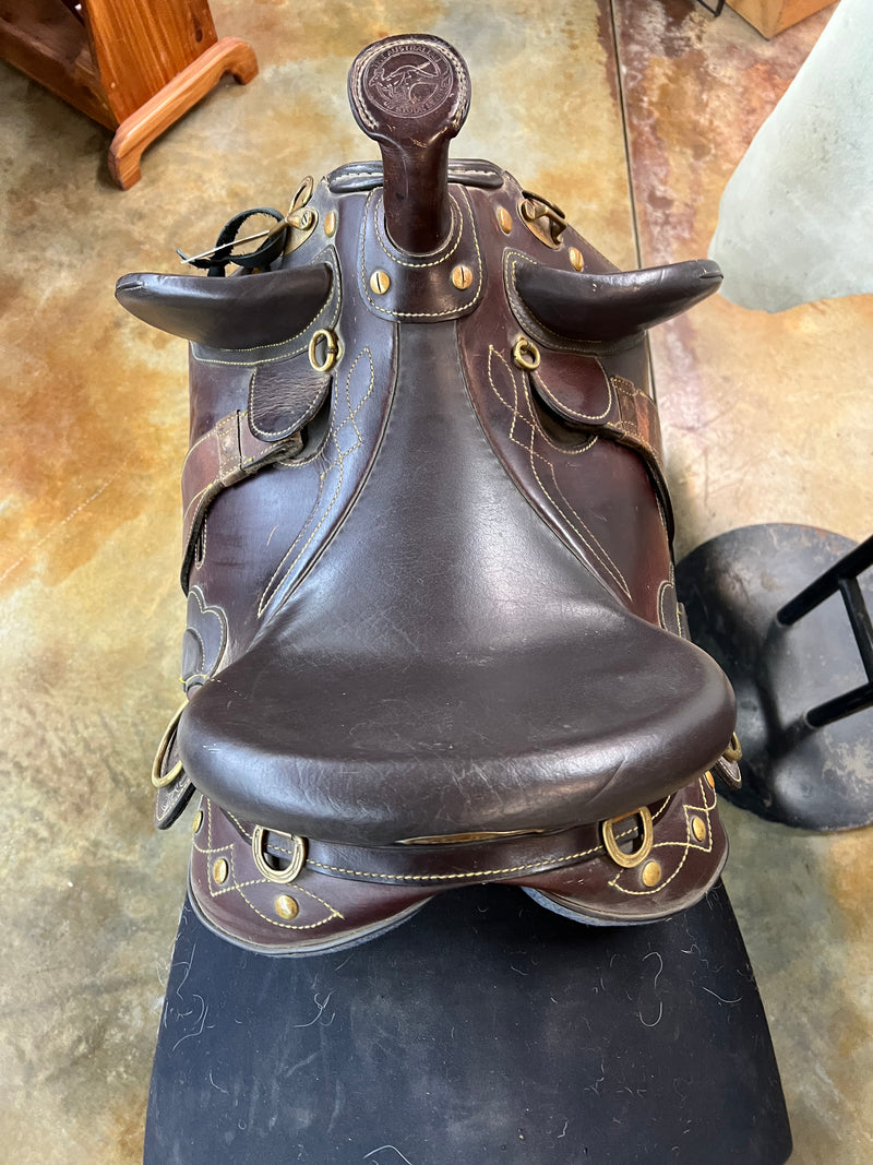 Used Saddle Aussie 15 1/2"