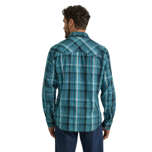 Wrangler Men's Modern Fit Snap Teal Plaid Shirt