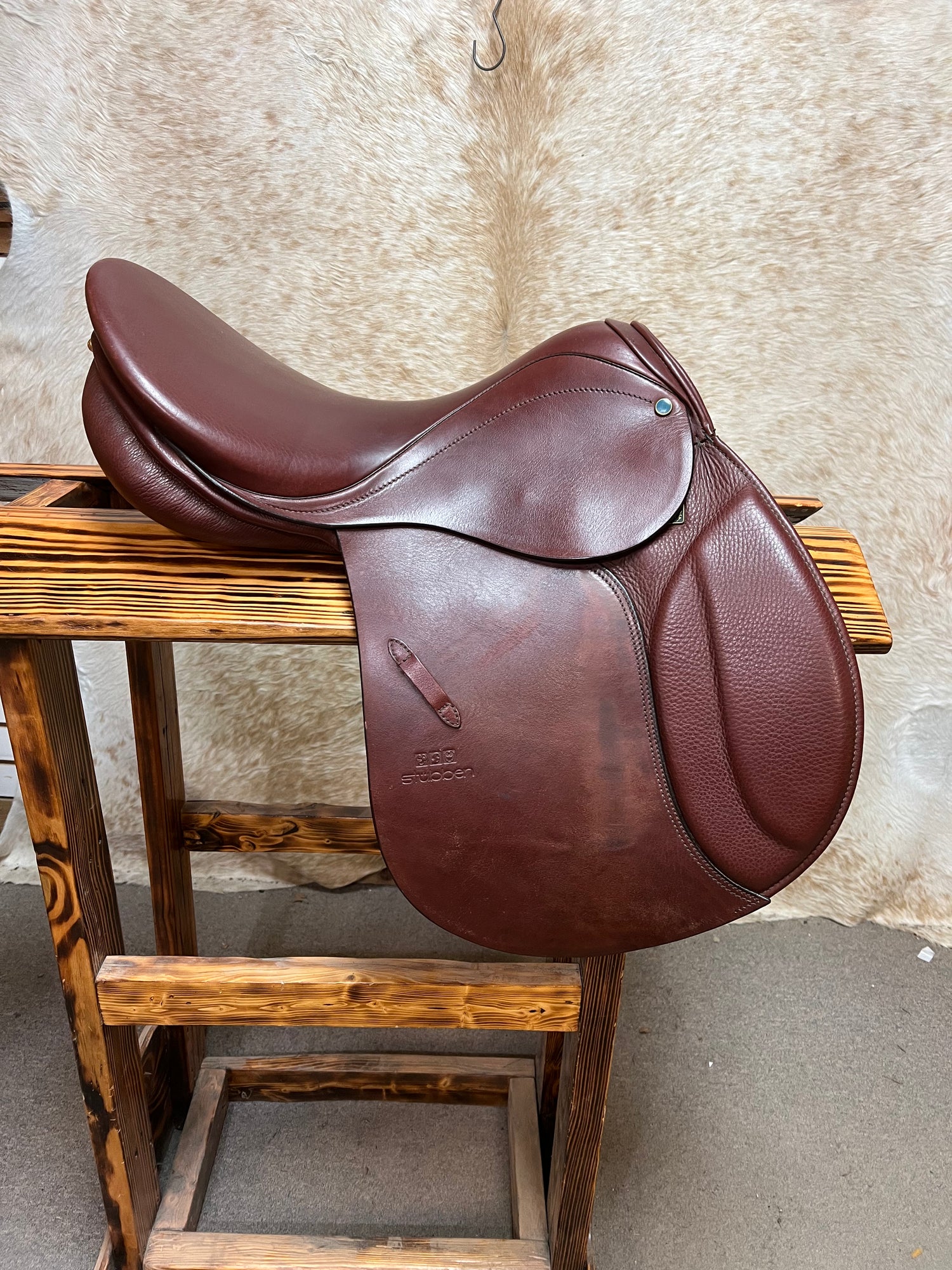 English Saddle