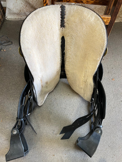 Used Circle Y Park and Trail Saddle, 16"