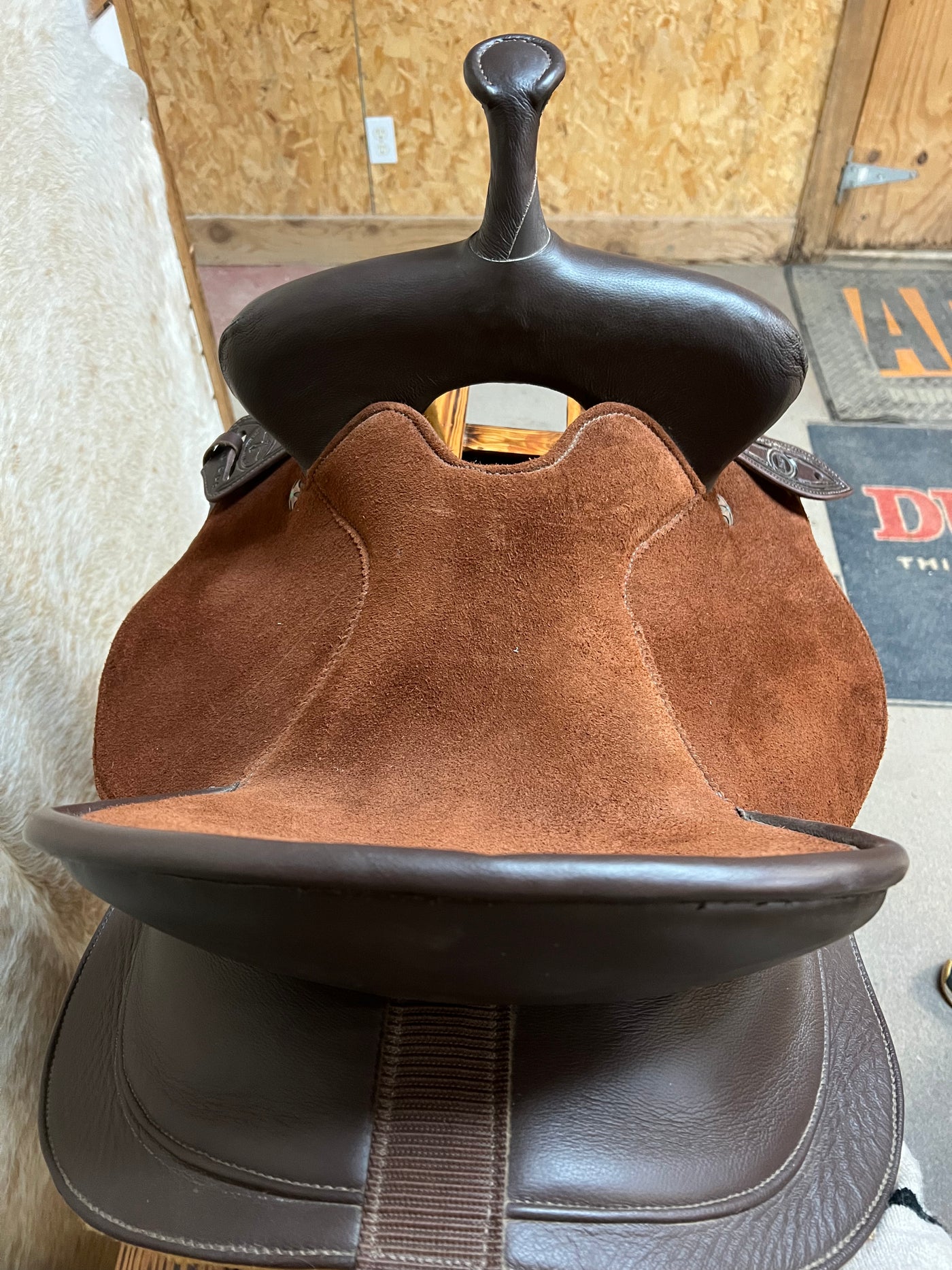 Used Brazillion Barrel Saddle 14" Seat