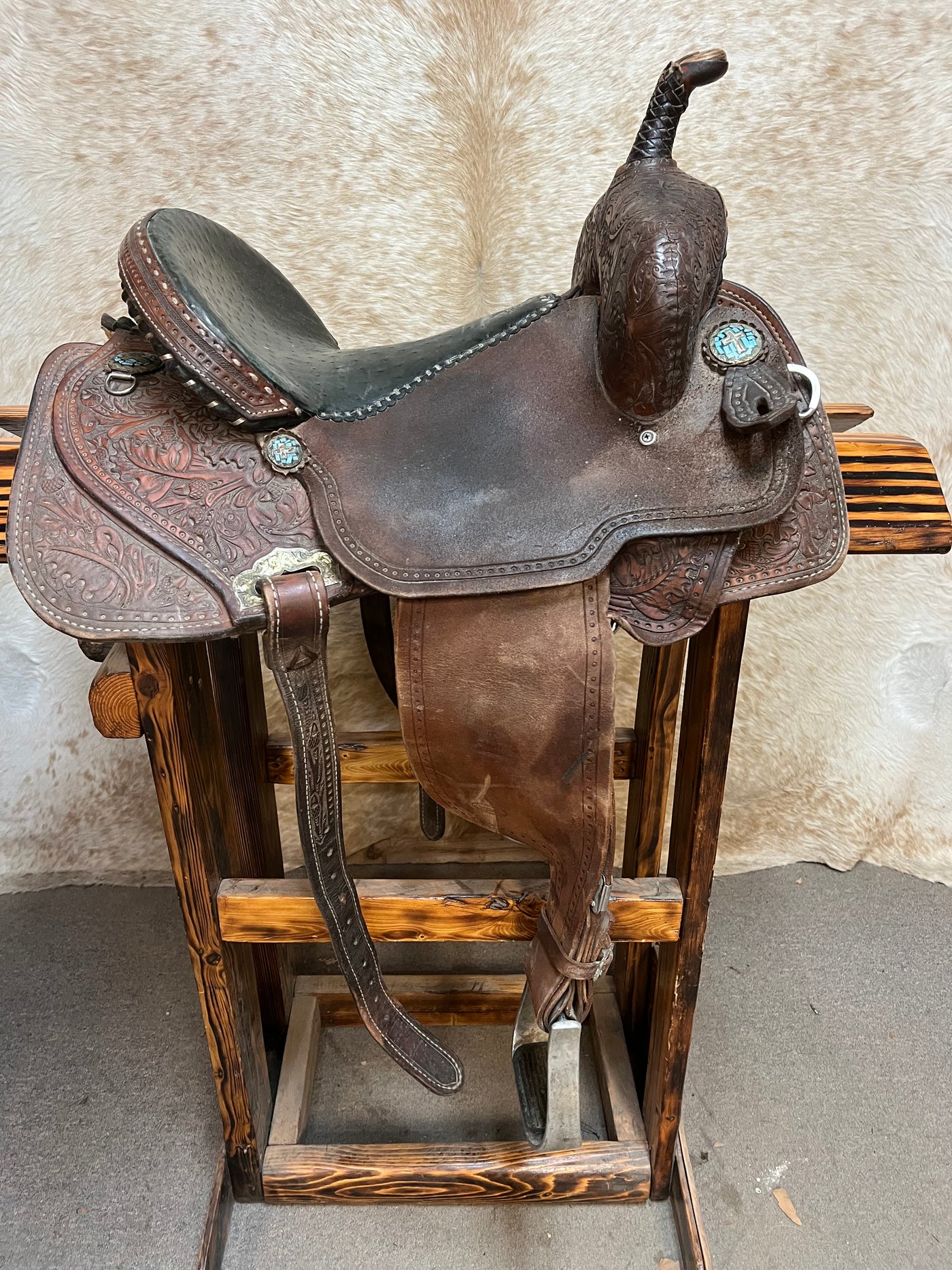 Used Double J 14" Barrel Saddle Lynn McKenize