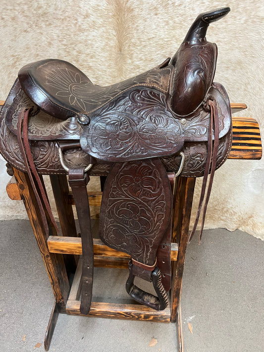 Used Saddle floral tooled 15" Seat