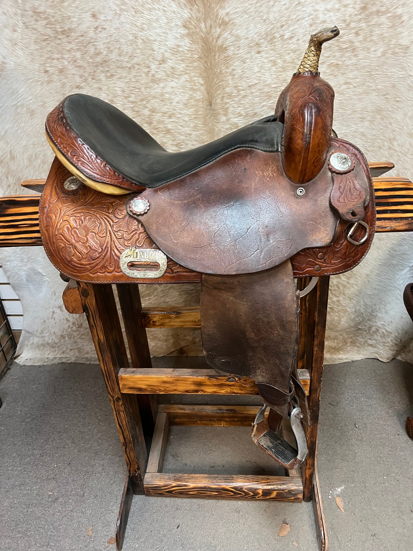 Used Hereford/Tex Tan Barrel Saddle, 16"