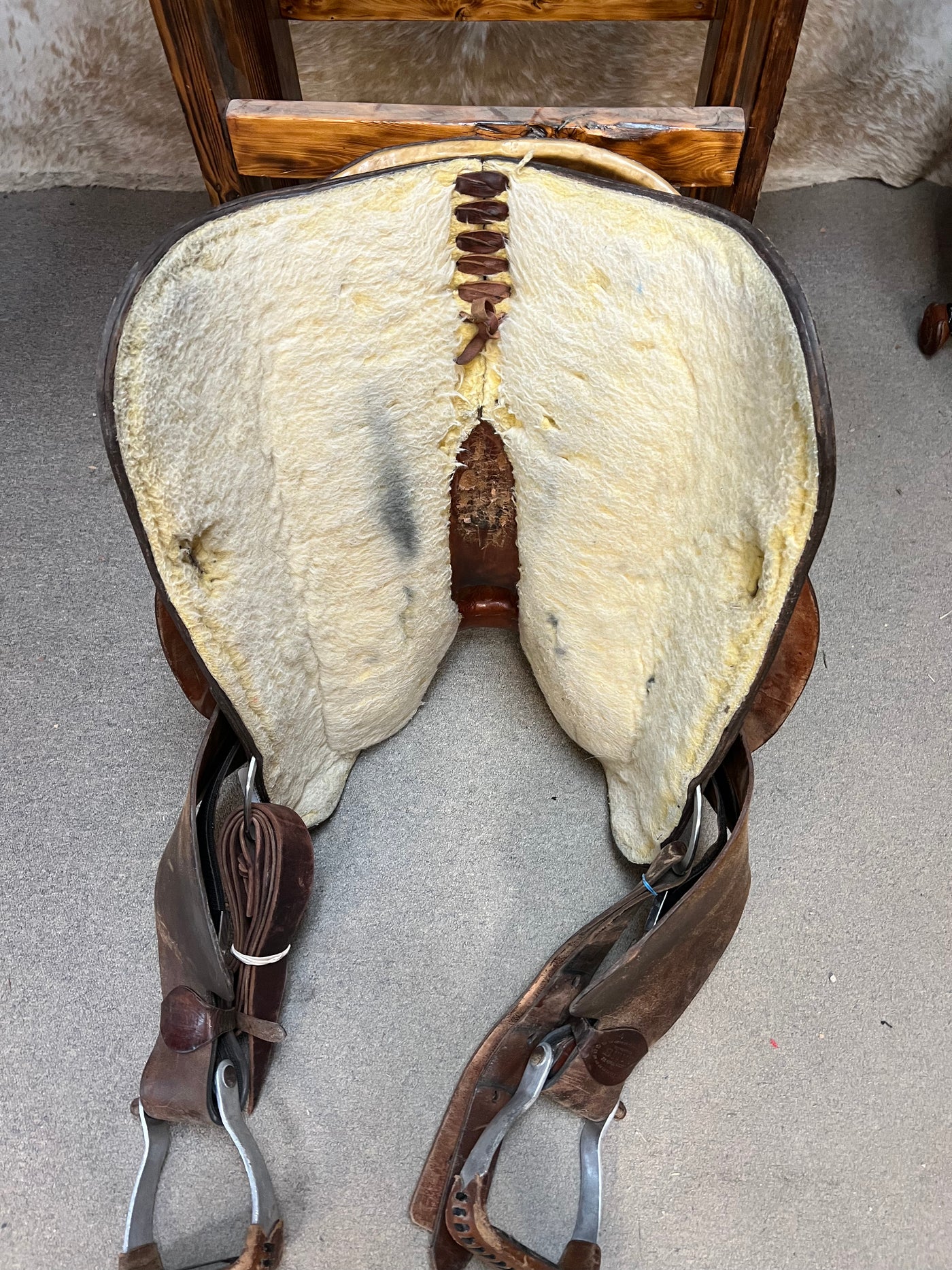 Used Hereford/Tex Tan Barrel Saddle, 16"