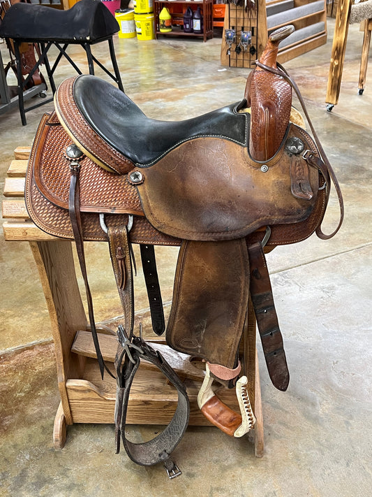 Used Crates Meleta Brown Barrel Saddle, 14.5" Seat