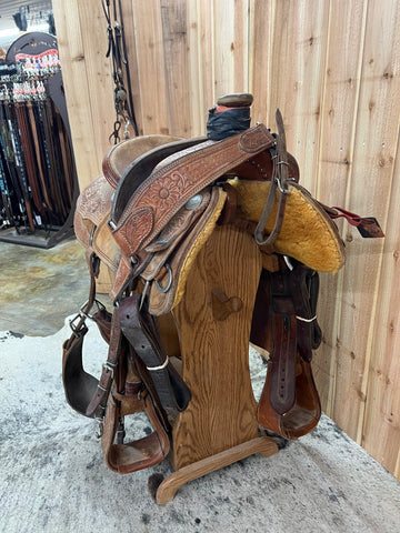 Used Rafter 4B Roper Saddle, 15.25" Seat