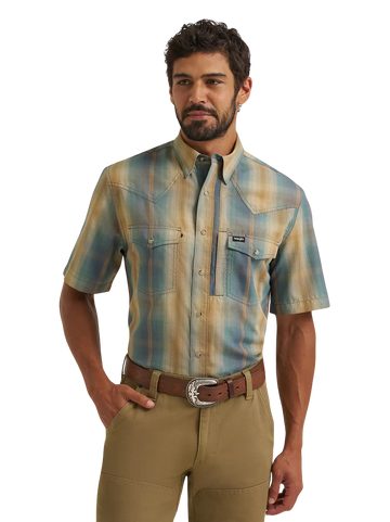 Wrangler All Terrain Gear Men's Performance Plaid Short Sleeve Snap Shirt
