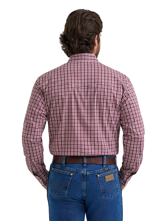 Wrangler Men's Wrinkle Resist Long Sleeve Western Snap Cherry Plaid Snap