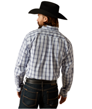 Ariat Men's Light Blue Plaid Pro Series River Classic Fit Shirt