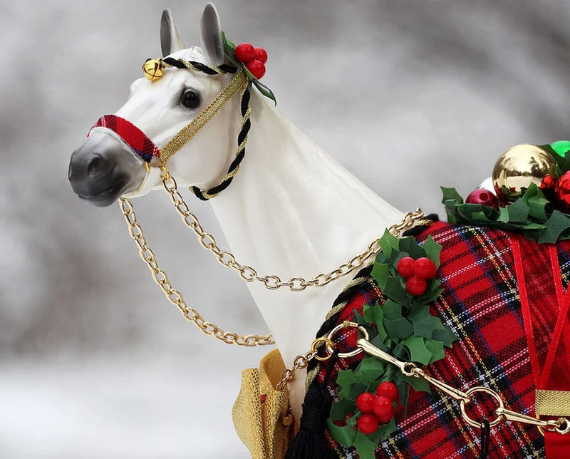 Breyer 2026 Holiday Horse-Holiday Homecoming