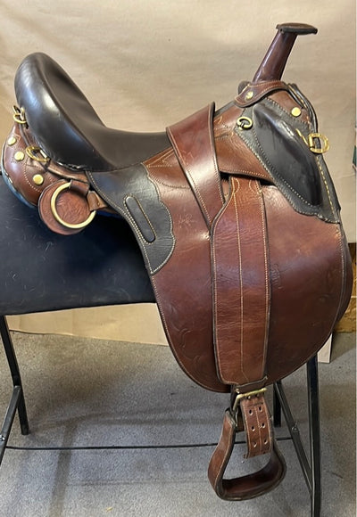 Used Austrailian Stock Saddle 16"