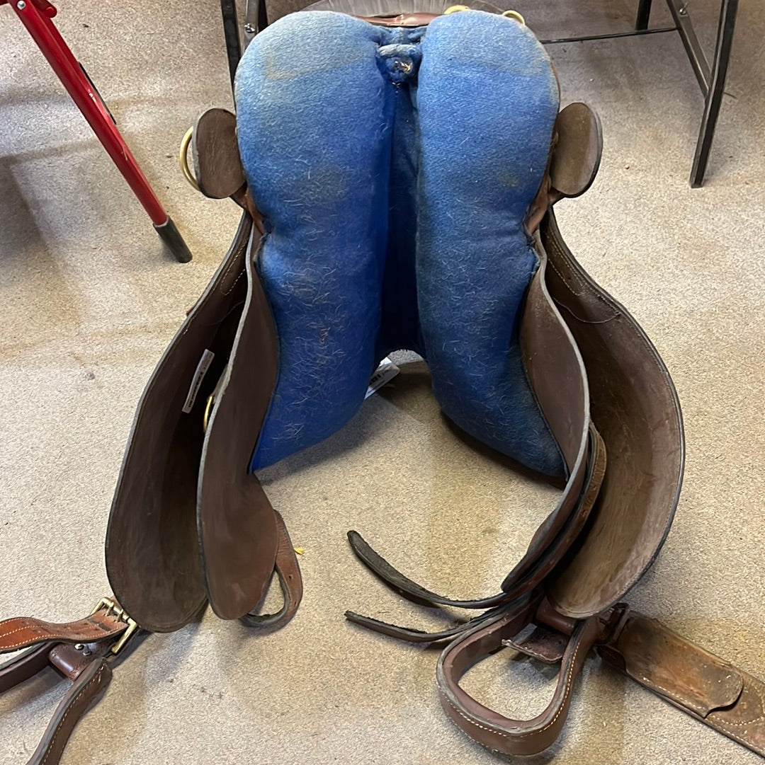 Used Austrailian Stock Saddle 16"