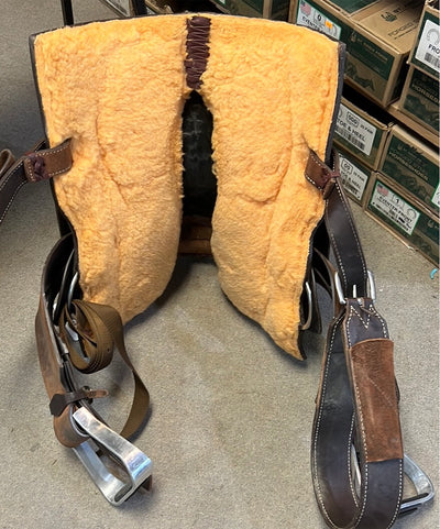 Used Usher Barrel Saddle 13.5"