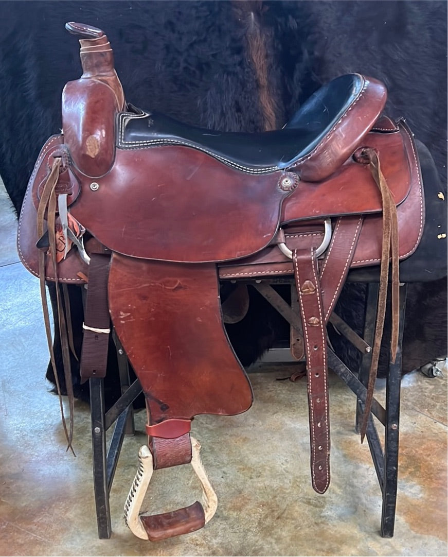 Used Dakota Roper, 18"