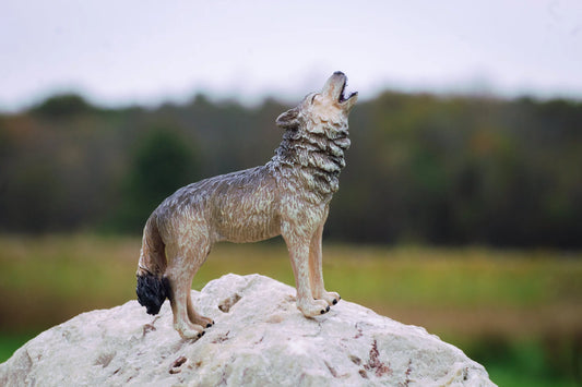 Breyer Timber Wolf Howling