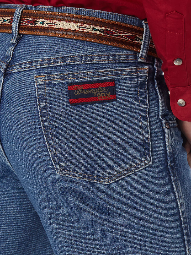 Wrangler Men's 20X No. 22 Original Fit Jeans