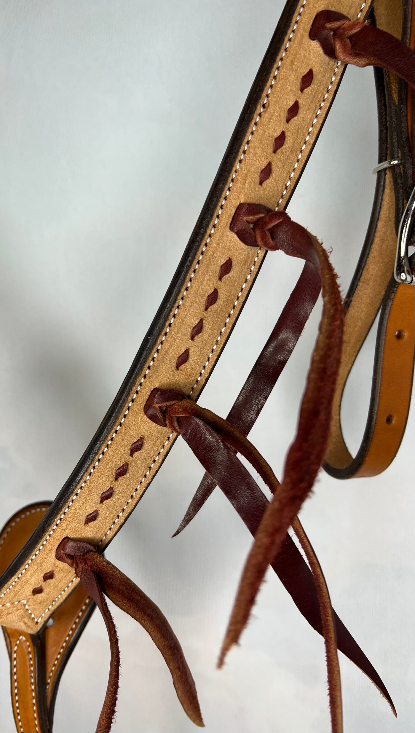 R Bar B-DM  breast collar, roughout, buckstitched, bleed knots