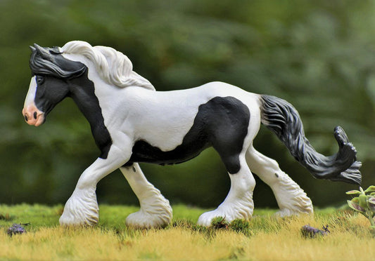 Breyer Black and White Piebald Gypsy Mare