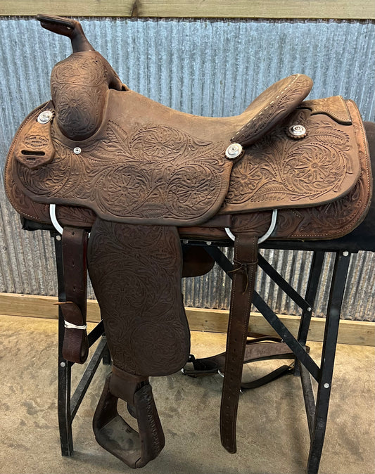 Used Wayne Lucas Steer Wrestler 15.5"